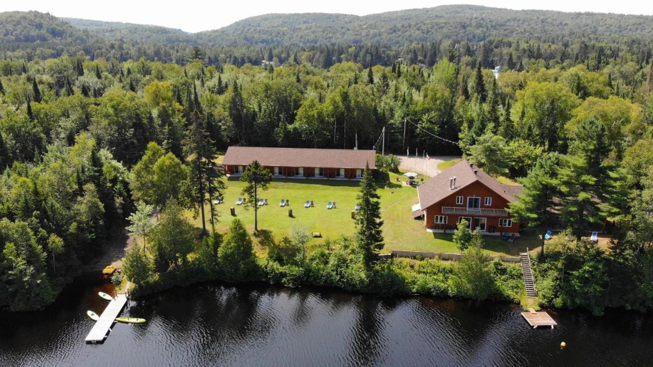 Motel Ours Bleu Lac-Saguay Extérieur photo